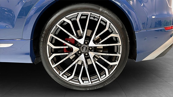 Audi SQ8 6 of 18