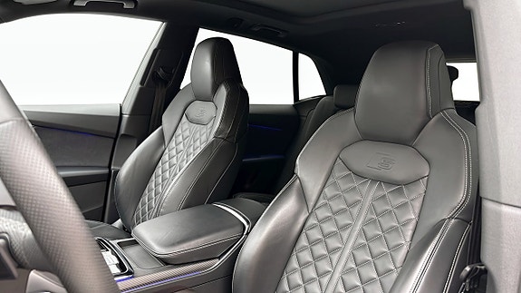 Audi SQ8 10 of 18