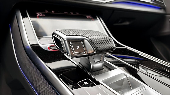 Audi SQ8 16 of 18