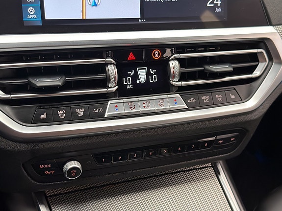 BMW 330e 25 of 30