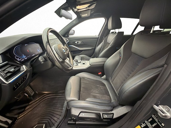 BMW 330e 11 of 30