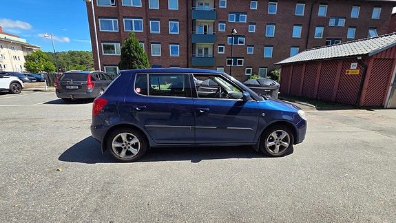 Skoda Fabia 2 of 5