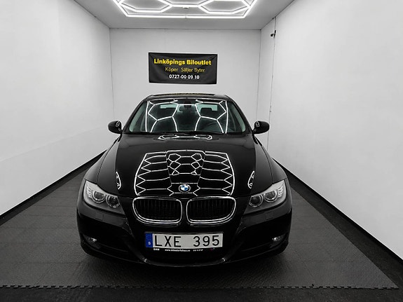 BMW 320d 3 of 5