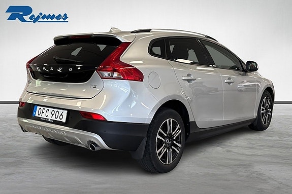 Volvo V40 Cross Country 5 of 5