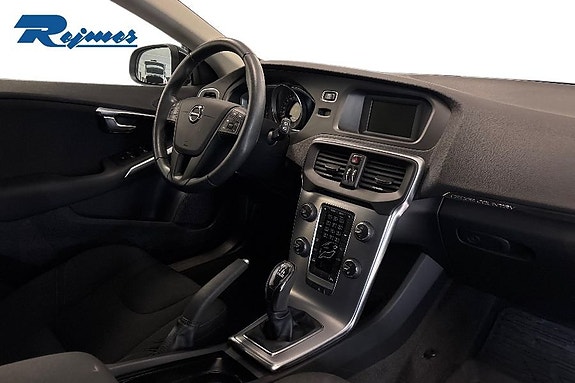 Volvo V40 Cross Country 16 of 19
