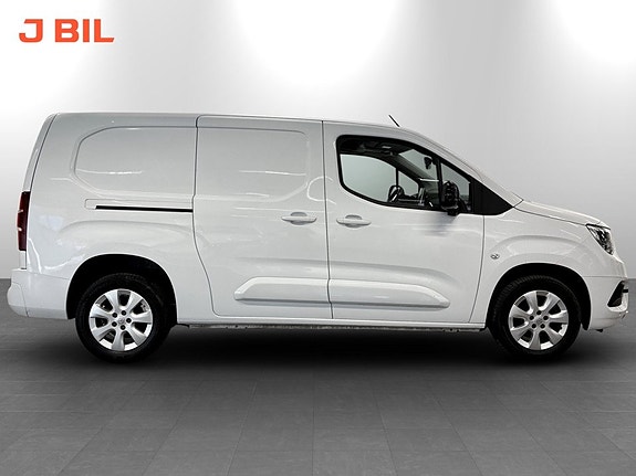 Opel Combo 8 of 24