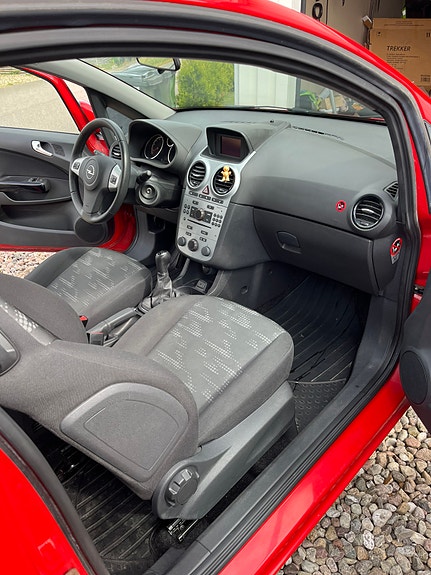 Opel Corsa 6 of 8