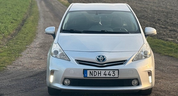 Toyota Prius+ 6 of 6