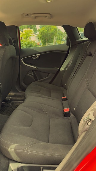 Volvo V40 7 of 8