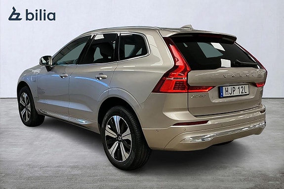 Volvo XC60 2 of 5