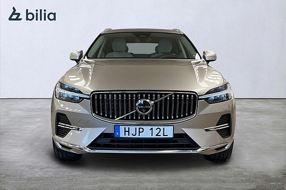 Volvo XC60 3 of 5