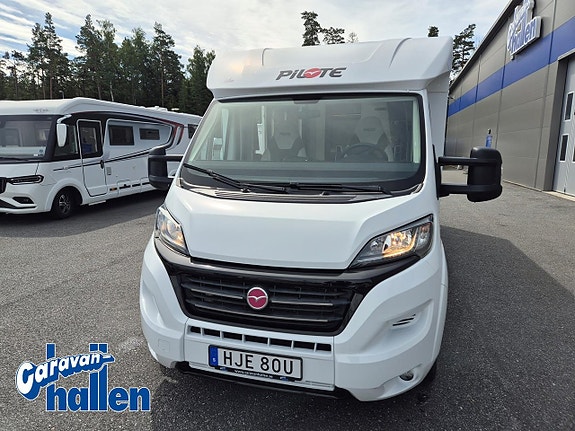 Pilote P 740 FC "Essentiel" 4 of 5