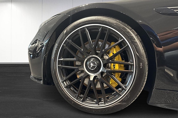 Mercedes-Benz AMG GT Black Series 5 of 5