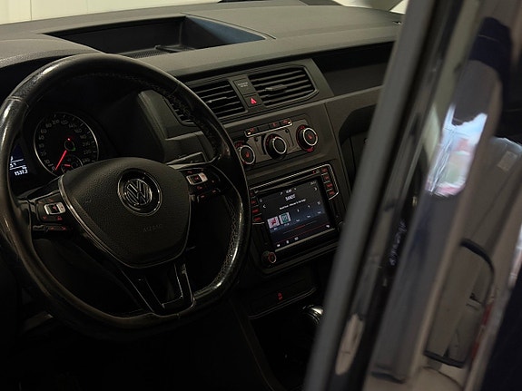 Volkswagen Caddy Maxi 24 of 30