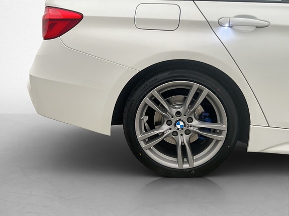 BMW 320 30 of 30