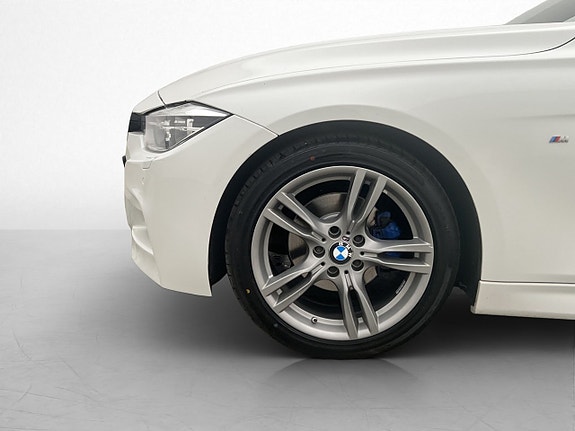 BMW 320 28 of 30