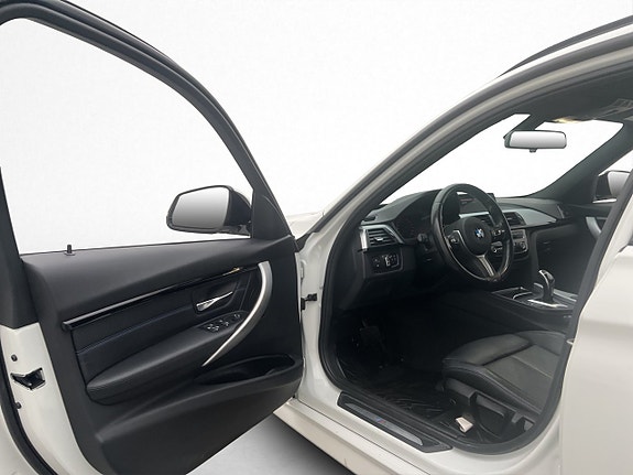 BMW 320 10 of 30