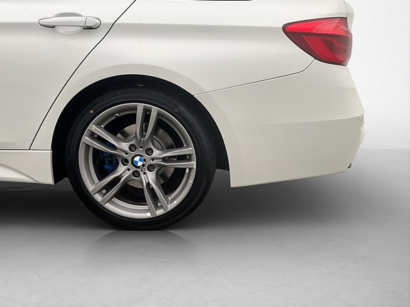 BMW 320 29 of 30
