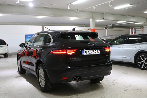 Jaguar F-PACE 5 of 19