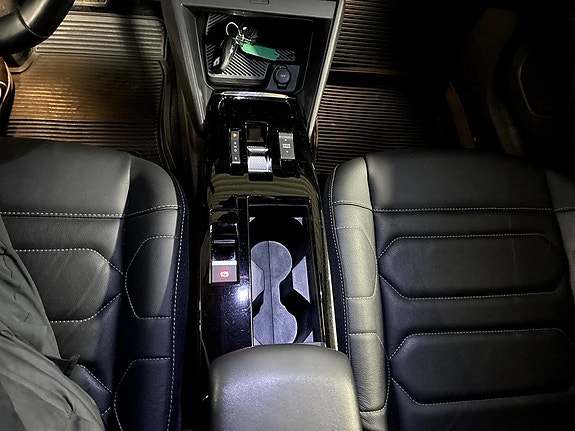 Citroen E-C4 X 12 of 19