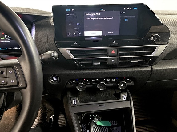 Citroen E-C4 X 9 of 19