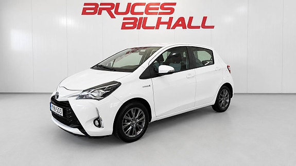 Toyota Yaris 5 of 15