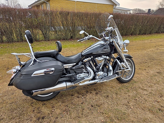 Yamaha XV1900A Midnight Star 3 of 9