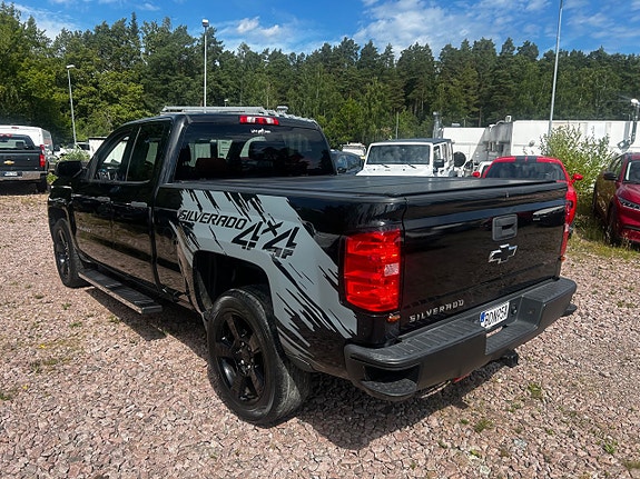 Chevrolet Silverado 1500 4 of 5