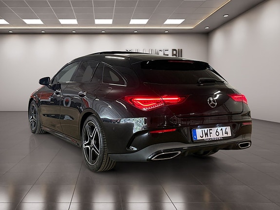 Mercedes-Benz CLA220 3 of 5