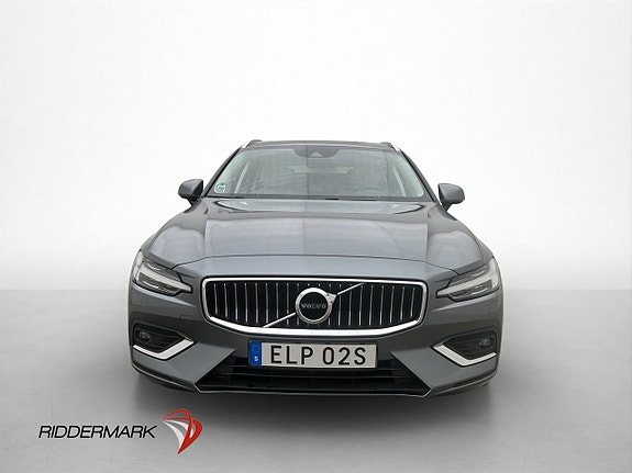 Volvo V60 2 of 5