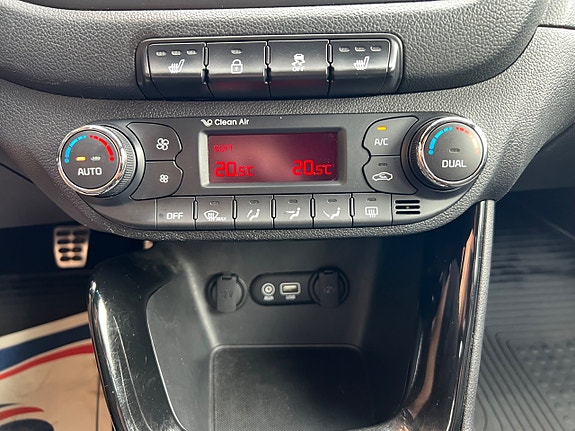 Kia Ceed 20 of 23