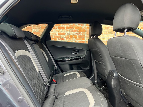 Kia Ceed 12 of 23