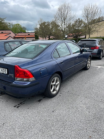 Volvo S60 7 of 8