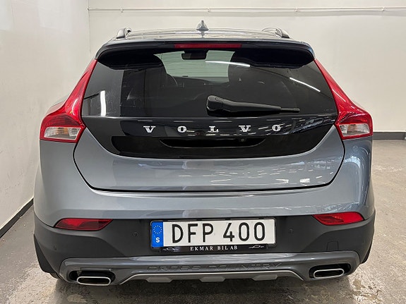 Volvo V40 Cross Country 5 of 5