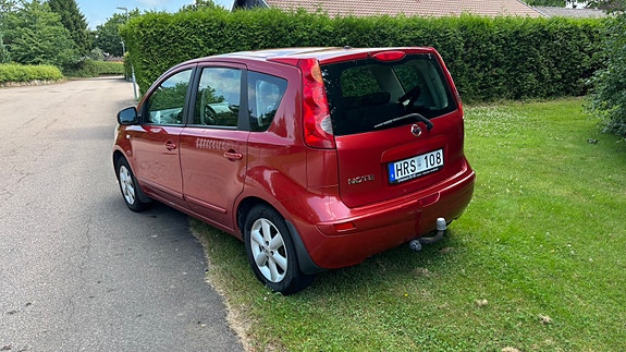 Nissan Note 2 of 5