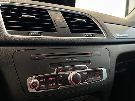 Audi Q3 14 of 18
