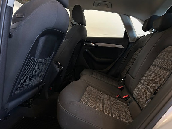 Audi Q3 6 of 18