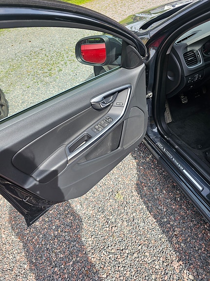 Volvo V60 9 of 11