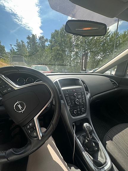 Opel Astra 5 of 6
