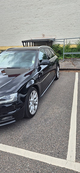 Audi A4 5 of 15