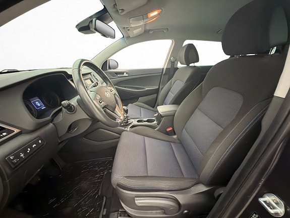 Hyundai Tucson 12 of 30