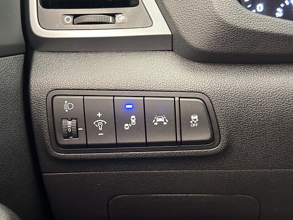 Hyundai Tucson 16 of 30