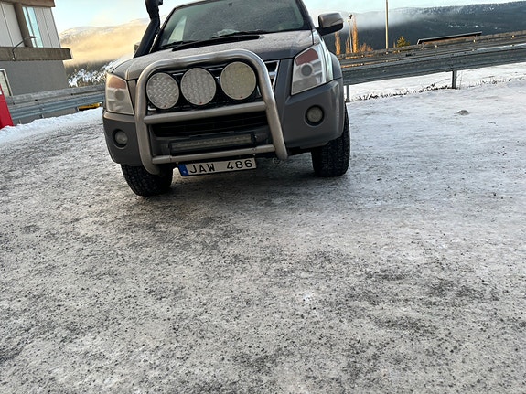 Isuzu D-max 2 of 5