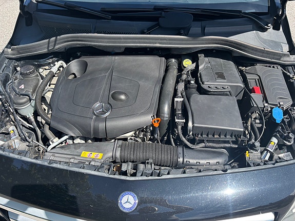 Mercedes-Benz B180 11 of 12
