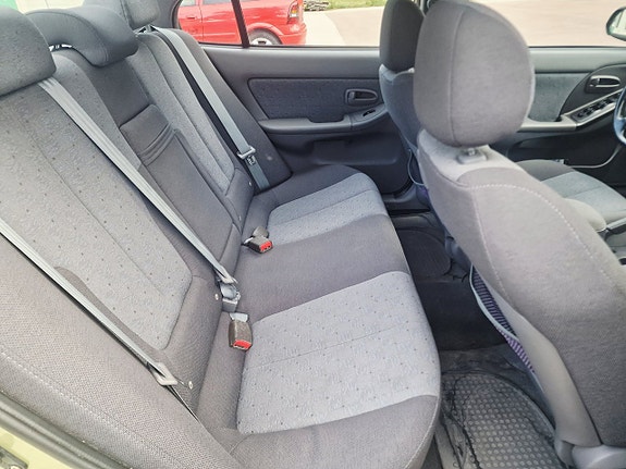 Hyundai Elantra 15 of 21