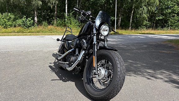 Harley-Davidson Forty-Eight XL1200X 2 of 7
