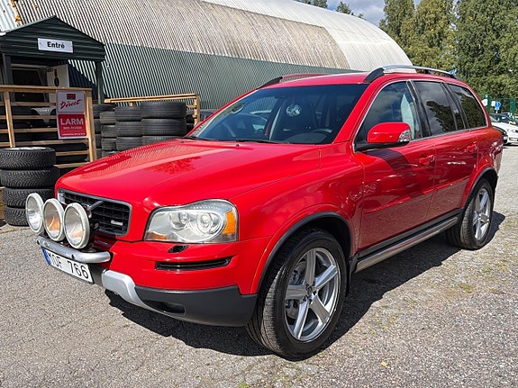 Volvo XC90 14 of 23