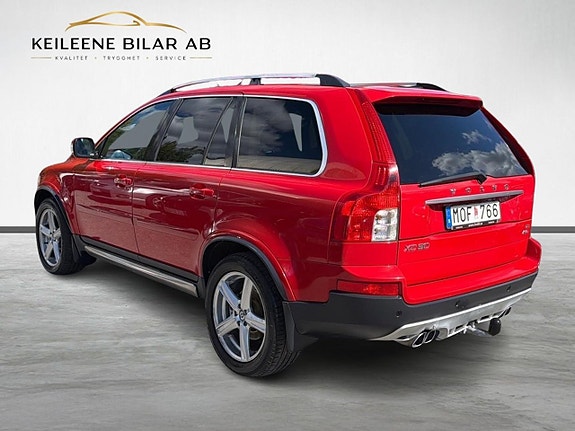 Volvo XC90 15 of 23