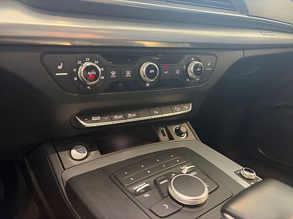 Audi Q5 8 of 11