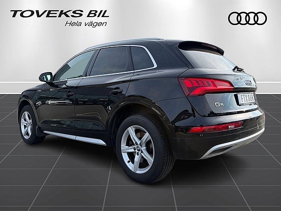 Audi Q5 3 of 5